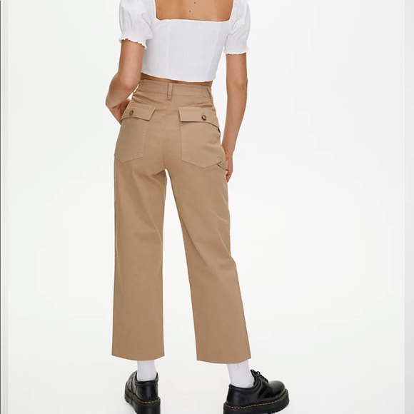 Size 0 Sunday Best Genevieve pant in navy. Cropped/ 25 inch inseam with raw hem - Picture 5 of 5